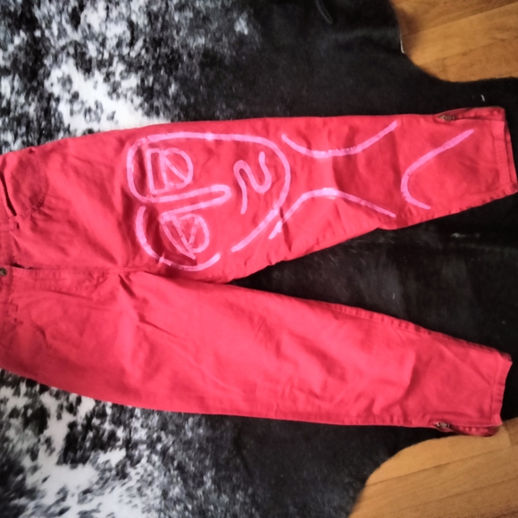 Vibrant Red High-Waisted Design Pants - Picture 2 of 9
